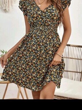 SHEIN Black Floral Smocked Waist Mini Dress with Orange and Cream Flowers